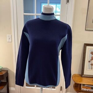 Vintage Sportscaster Navy and Light Blue pullover sweater. Size L